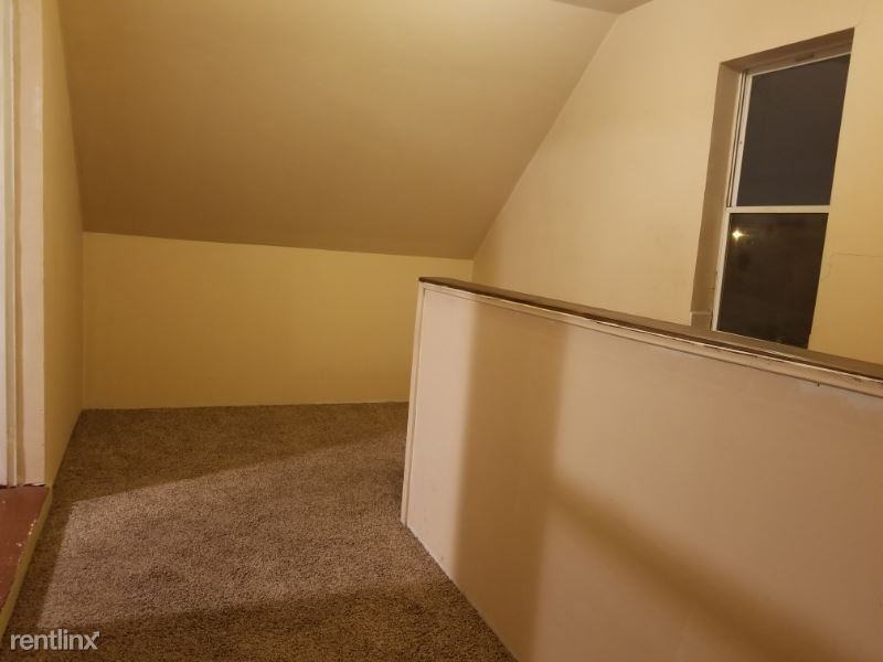 7346 7346 W 57th Place Summit Il #2 - Photo 2 of 12