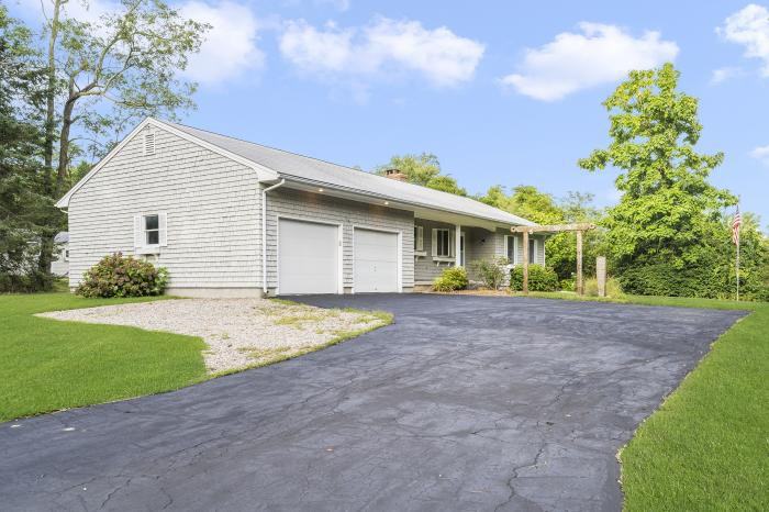 1251 Stony Ln - Photo 3 of 34