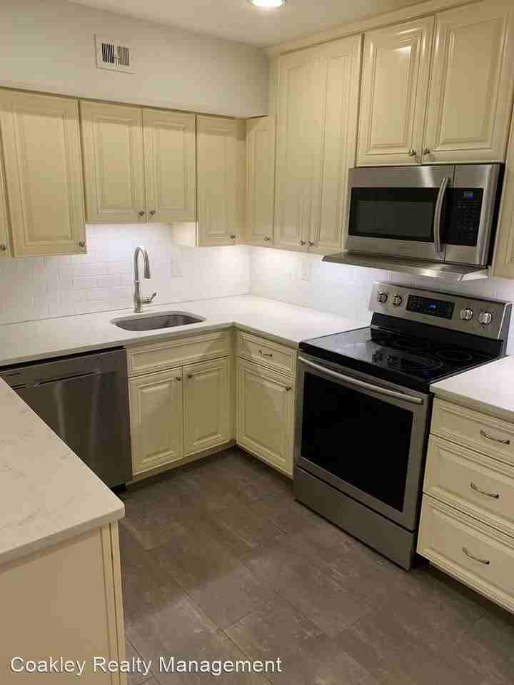 871 Azalea Dr - Photo 2 of 19