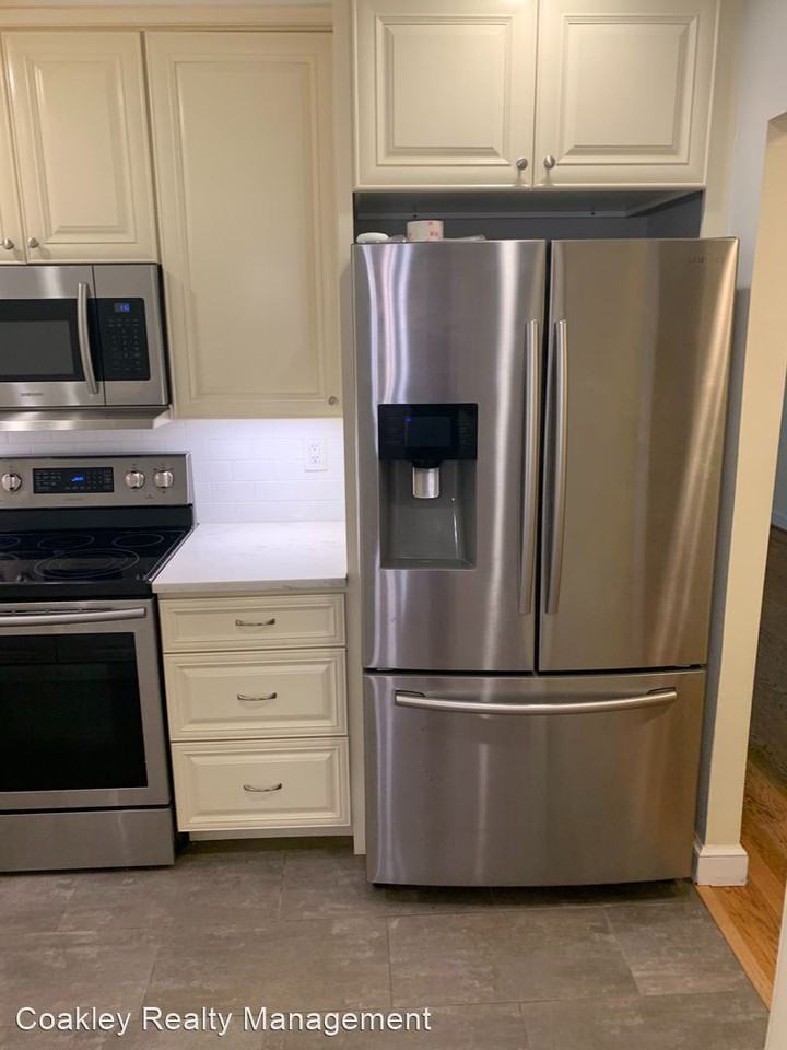 871 Azalea Dr - Photo 3 of 19