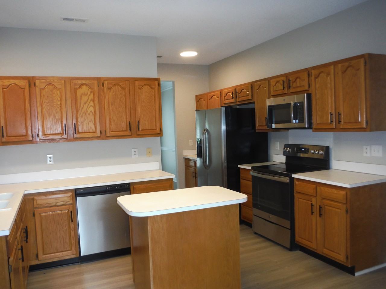 10329 Billingham Dr - Photo 7 of 29