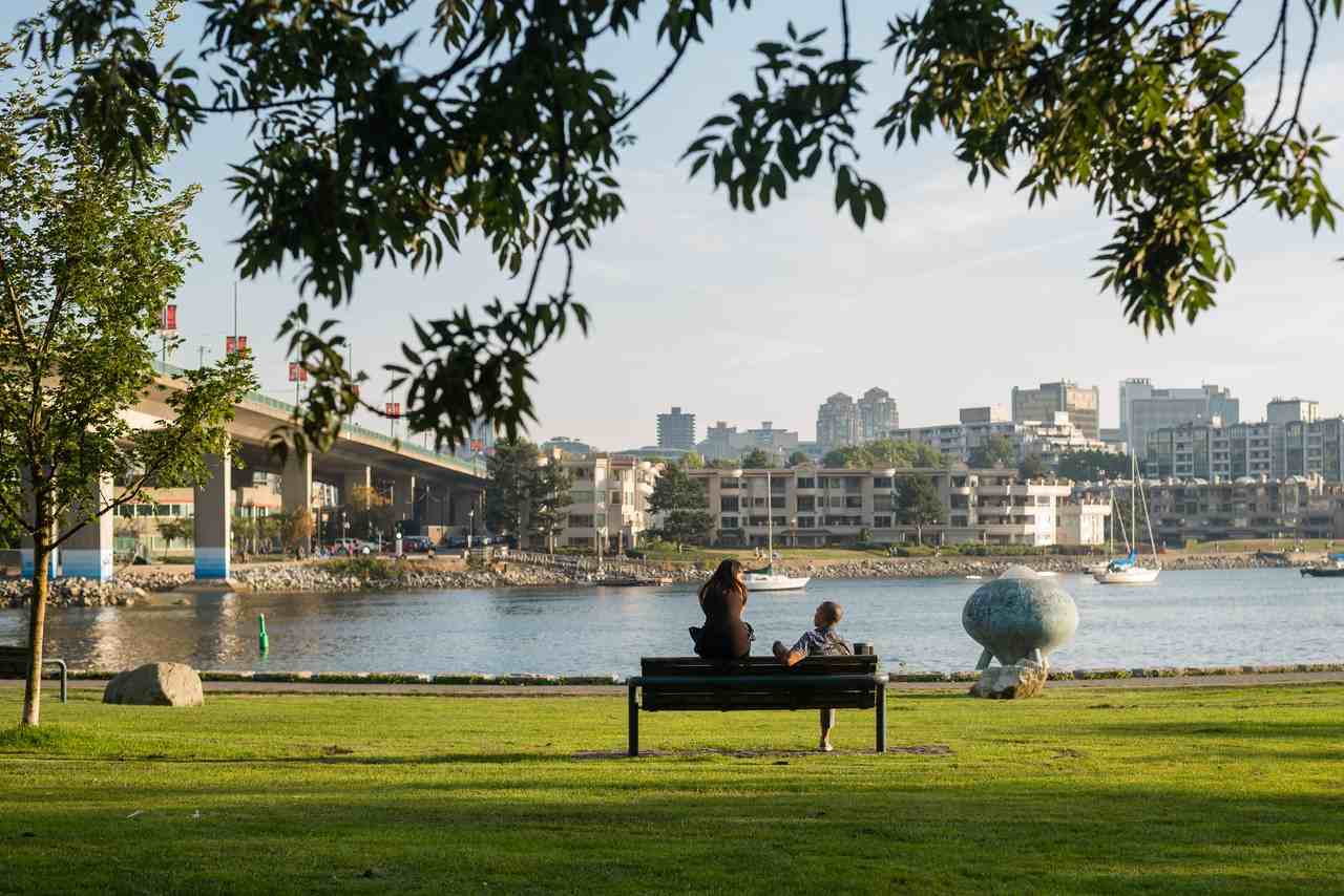 969 Richards St - Photo 2 of 34