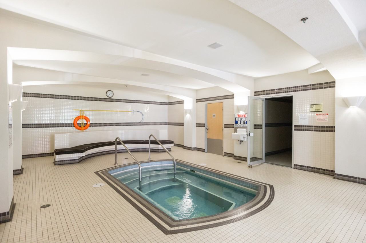 969 Richards St - Photo 3 of 34