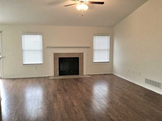 708 Orwell St - Photo 3 of 13