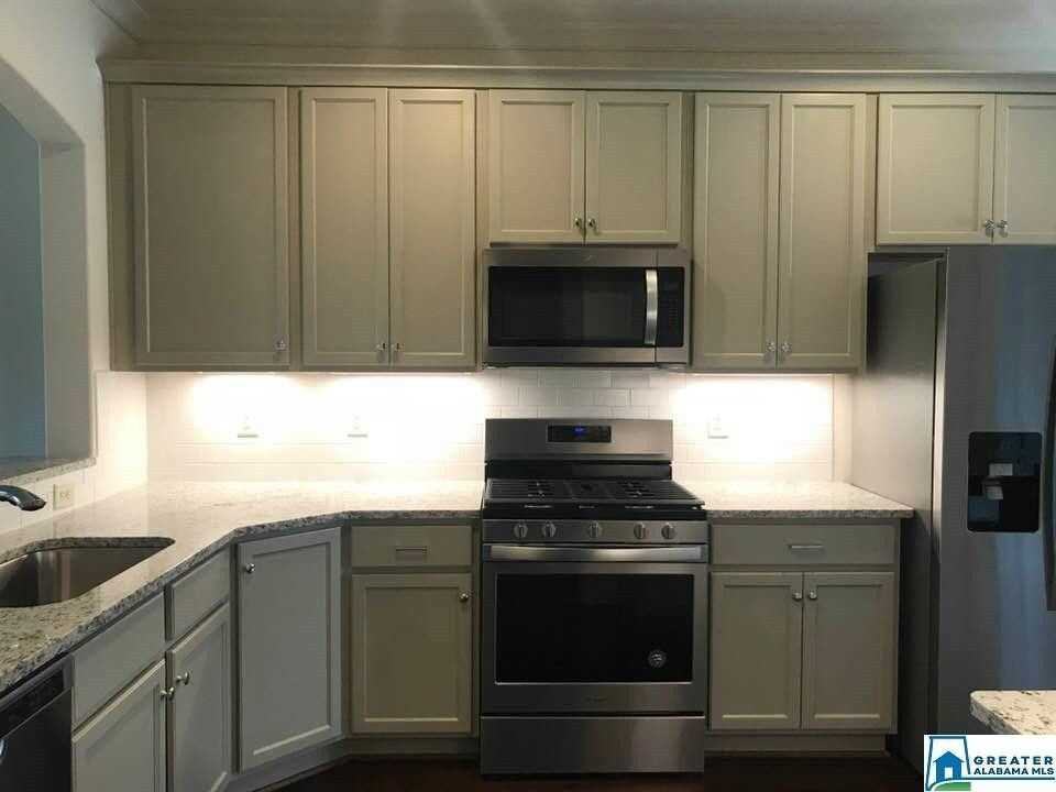 4020 Lennox Rd - Photo 3 of 13