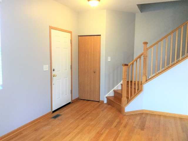 39852 Stoneywood Dr - Photo 2 of 17