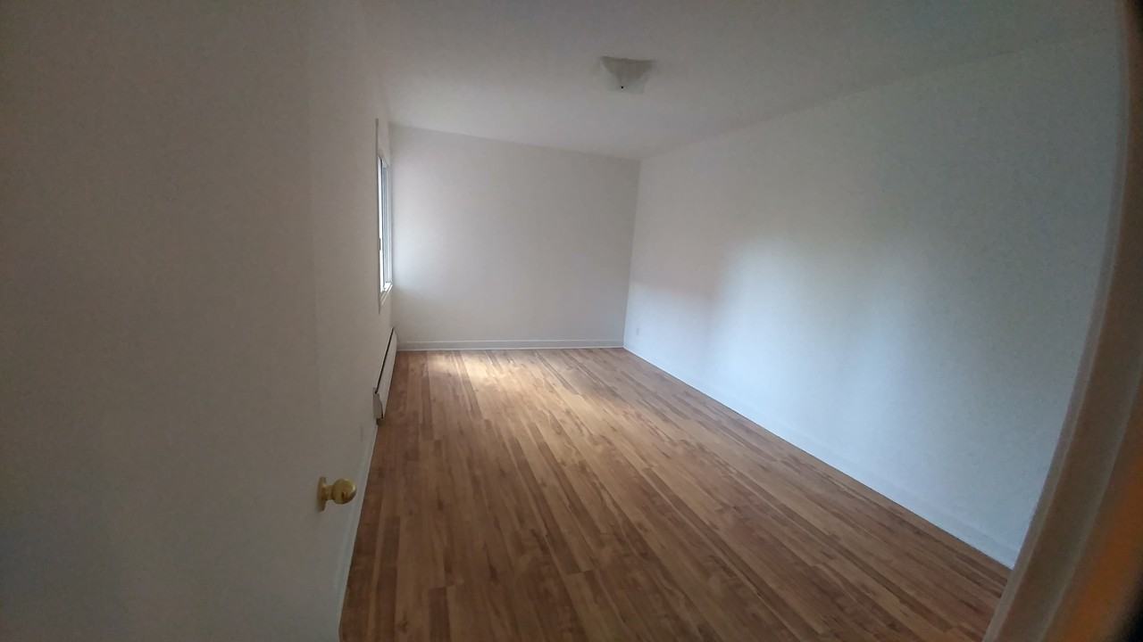 455 Boulevard Marcel-Laurin - Photo 3 of 6