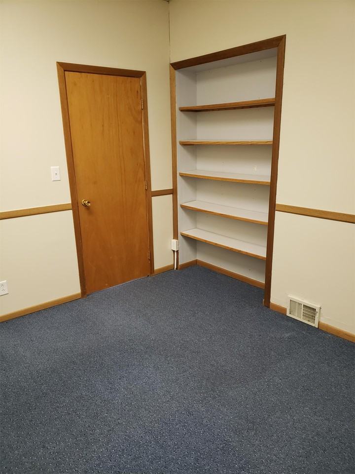 502 E Coolbaugh St - Photo 3 of 9