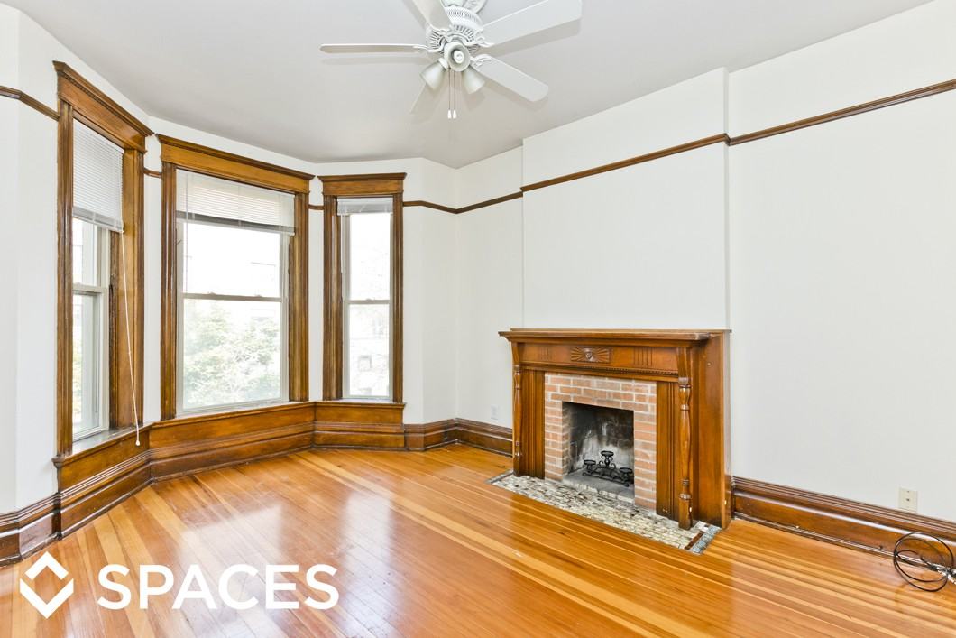 851 W Wellington Ave #3 - Photo 2 of 14