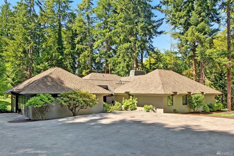 8364 Olympic View Dr - Photo 2 of 25