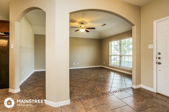 7664 Hollow Point Dr - Photo 3 of 16