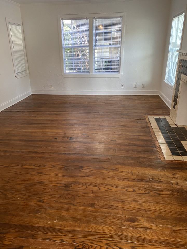 1124 Northwest 15th Street - Photo 3 of 12