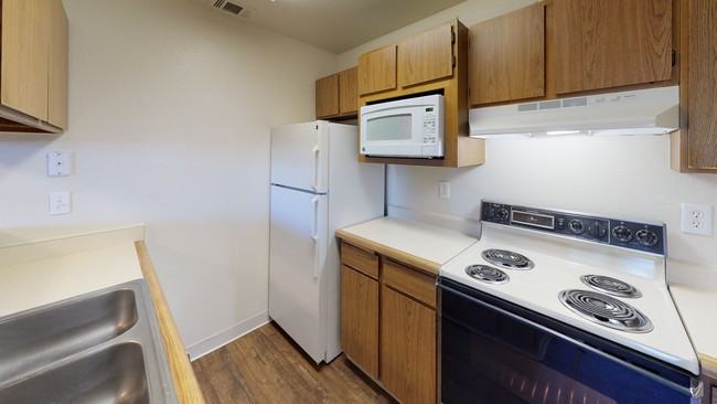 College Glen - Photo 2 of 47