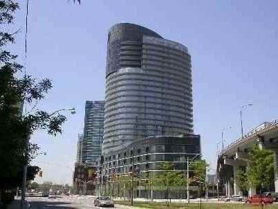 38 Dan Leckie Way #621