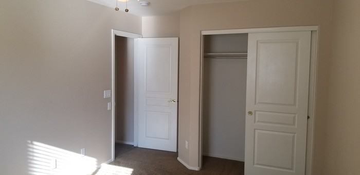 16725 W Washington St - Photo 2 of 12