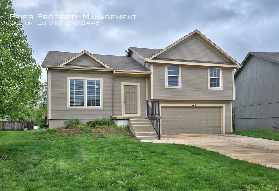 233 W Fountain Cir - Photo 2 of 27