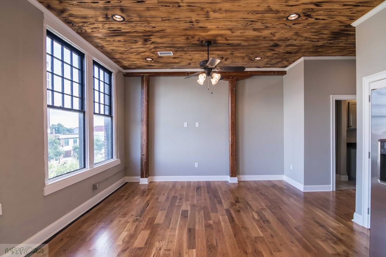 103 North Center Street #8 - Photo 3 of 13