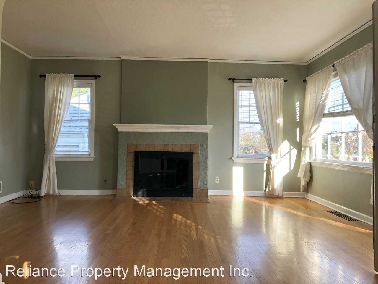 4647 Ne 40th Ave - Photo 2 of 24