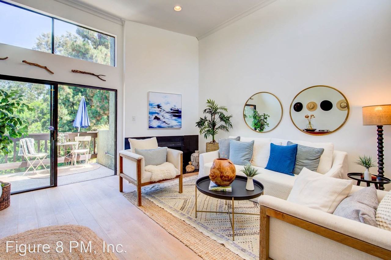 2018 Griffith Park Blvd #326