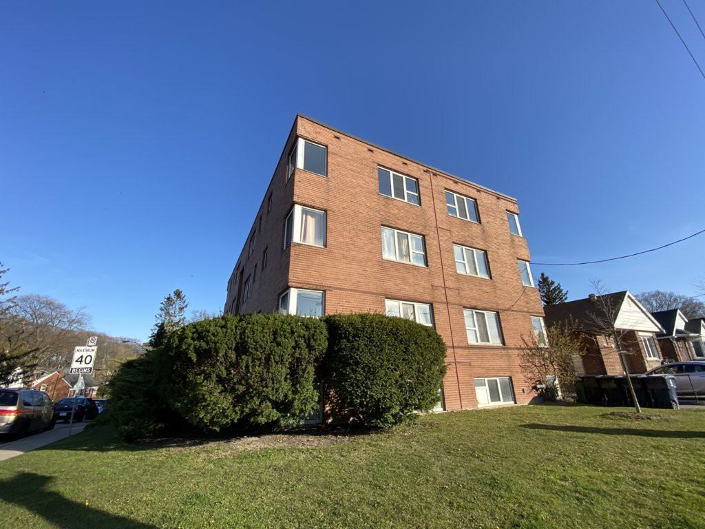 36 Wood Glen Rd - Photo 2 of 25