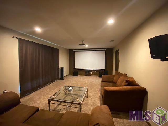 12037 Goodwood Blvd - Photo 2 of 8