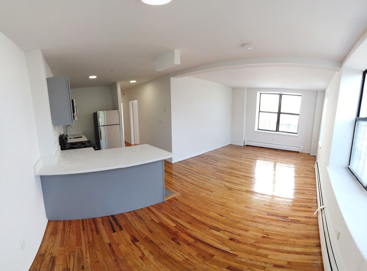 365 Lincoln Court - Photo 3 of 3