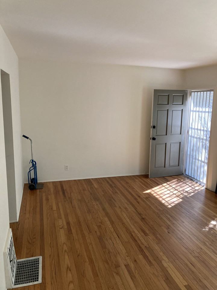 3846 Keystone Avenue #2 - Photo 2 of 9