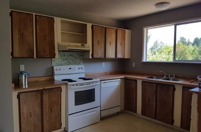 350 Ninth Street - Photo 3 of 9