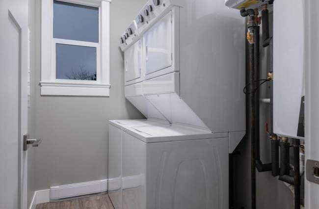 436 Georgia Ave - Photo 2 of 14