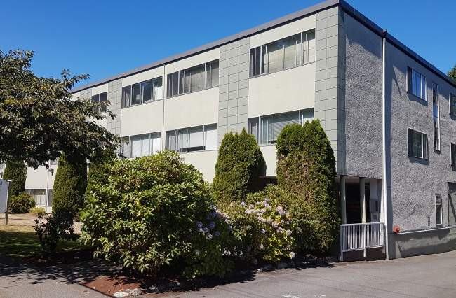 1020 Park Boulevard - Photo 2 of 5