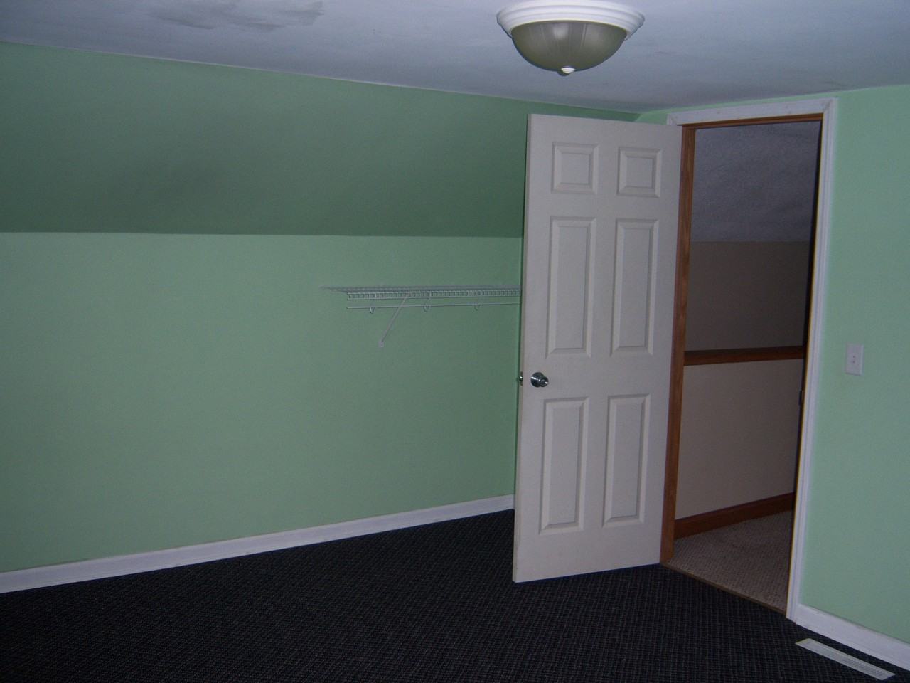 907 Water Street - Photo 3 of 10