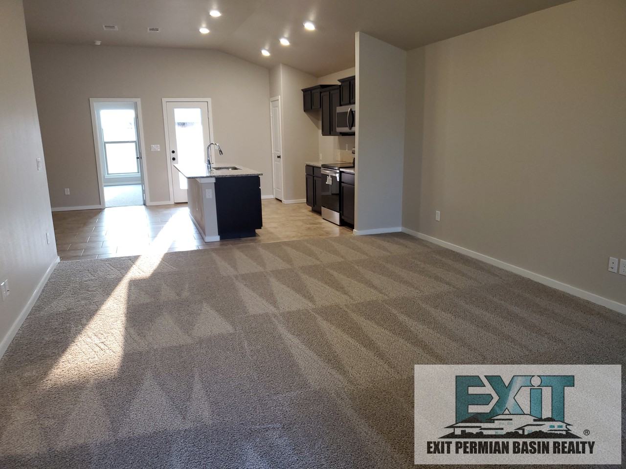 9319 Ratliff Ridge Avenue - Photo 3 of 22