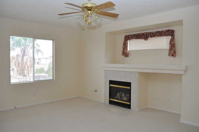 7042 Azure Beach St - Photo 3 of 11
