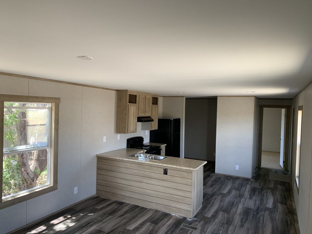 3bed/2bath - Photo 2 of 17