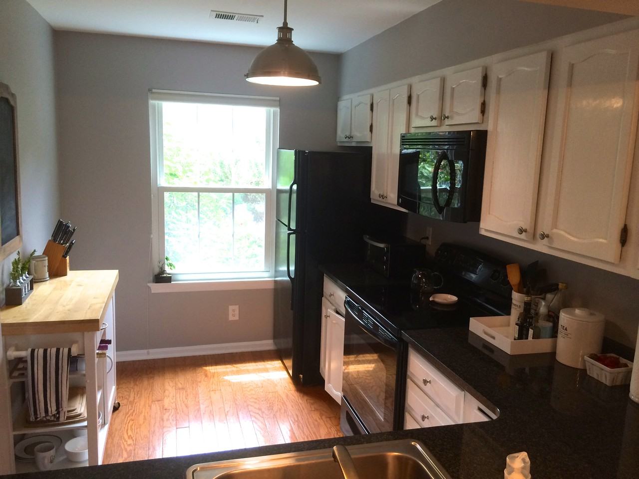 1621 S Barton St - Photo 3 of 29