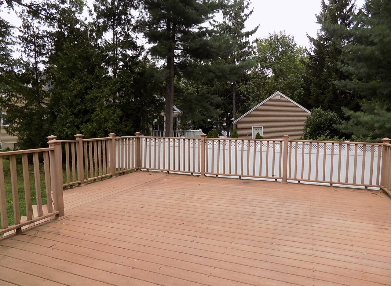 18 Mandeville Ave - Photo 3 of 11