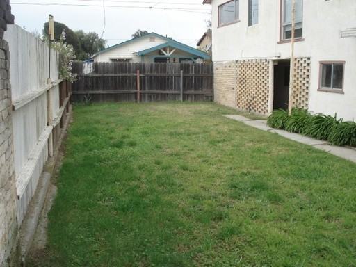 217 S Gray St - Photo 2 of 5