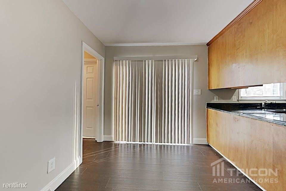 14011 Phillips Rd - Photo 3 of 16