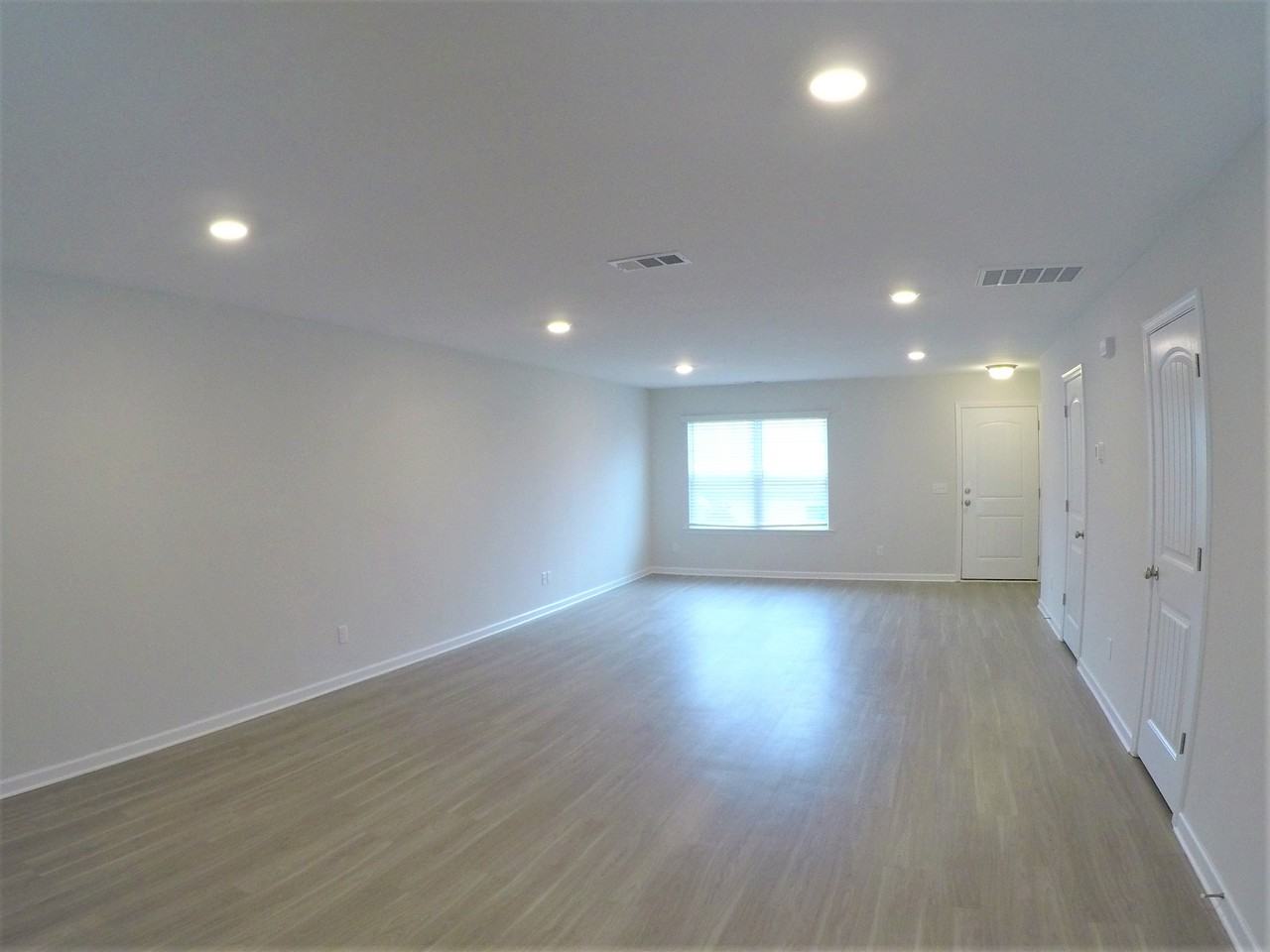31 St Augustine Way - Photo 3 of 8