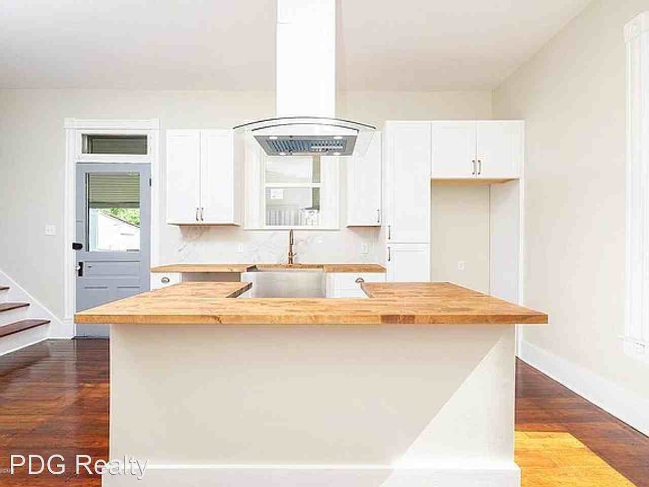 619 W Oak St - Photo 3 of 20