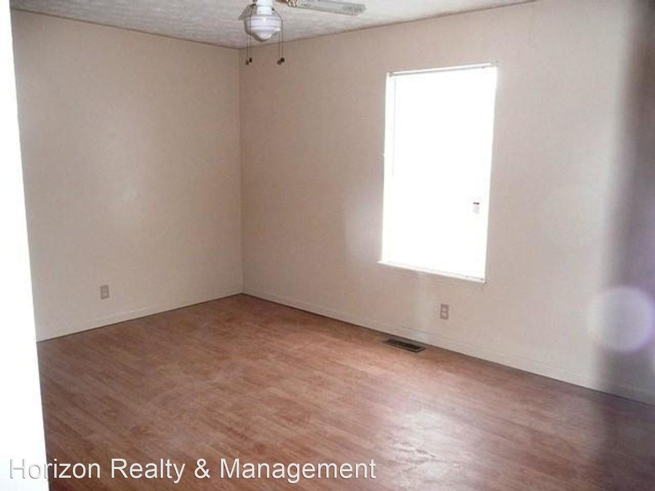 620 Artic Ave - Photo 3 of 7
