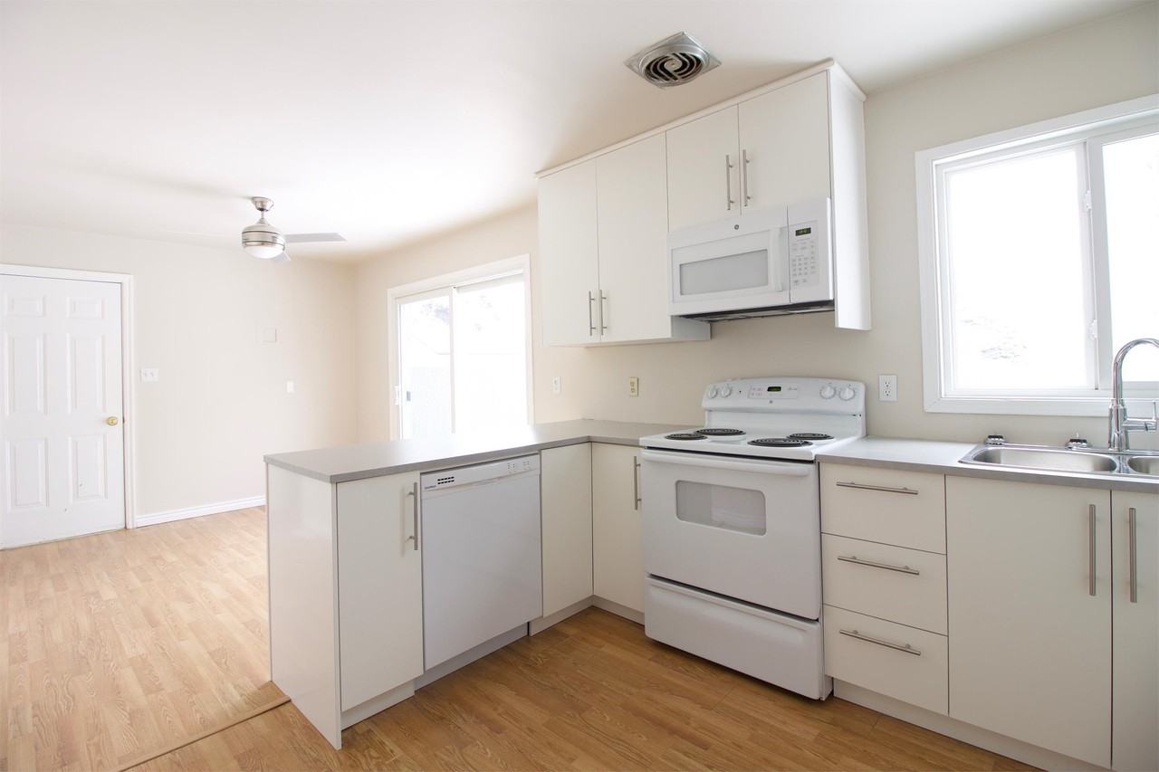 13108 133 Ave Nw - Photo 3 of 46