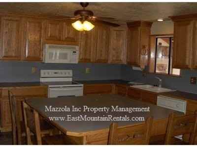 10 Derek Pl - Photo 2 of 9