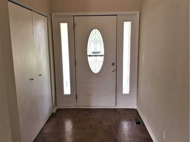 113 Queens Pl Se - Photo 2 of 17