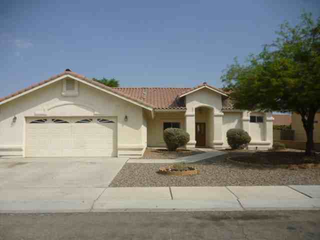 10684 10684 E 39 LN 10684 E. 39th Lane - Photo 3 of 20