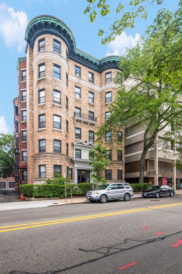 The University - Photo 2 of 9