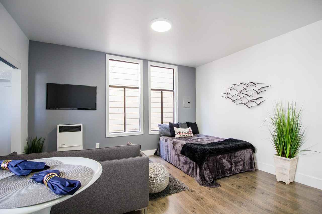 726 Fillmore - Photo 2 of 10