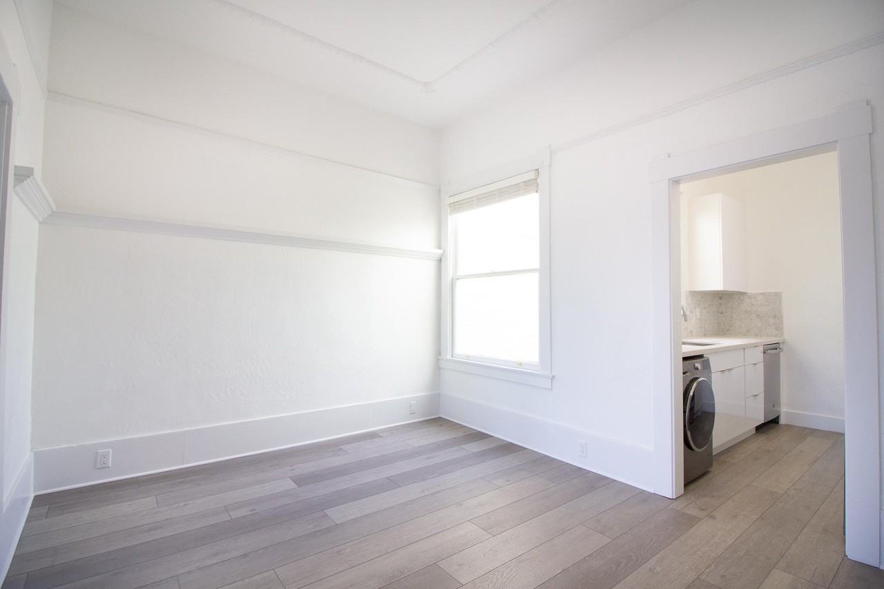 643 Webster - Photo 2 of 15