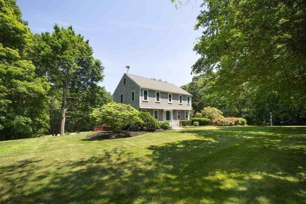 4 Beach Rose Ln - Photo 3 of 29