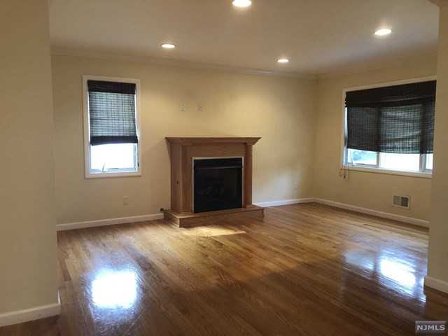153 Marlboro Rd - Photo 3 of 17